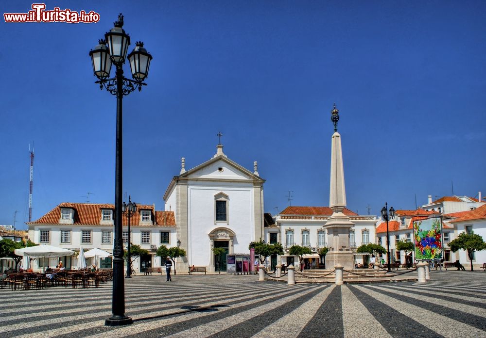 Immagine Uno scorcio di piazza Marques de Pombal a Vila Real de Santo Antonio, Portogallo.