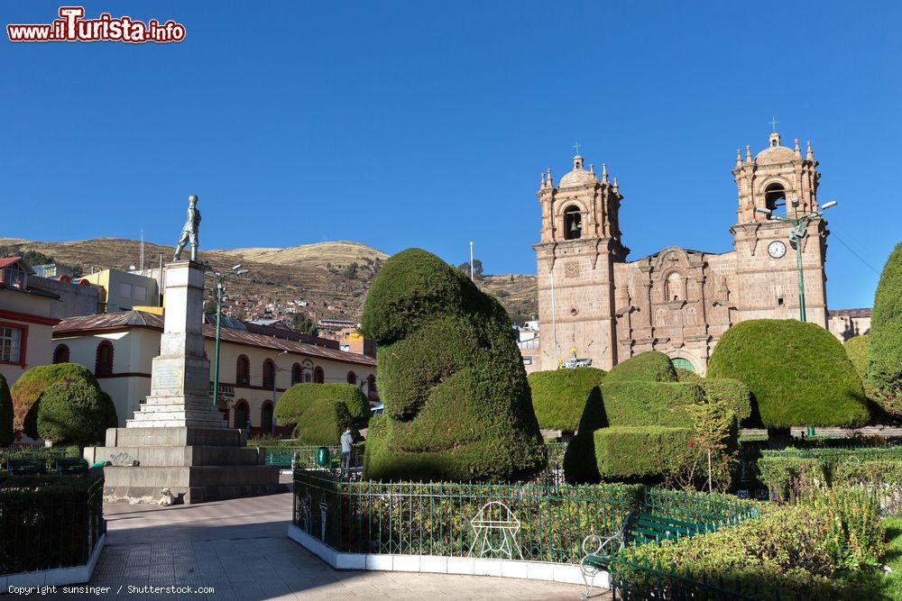 Immagine Uno scorcio di Puno, capitale dell'omonima regione peruviana. Siamo sul celebre lago Titicaca - © sunsinger / Shutterstock.com