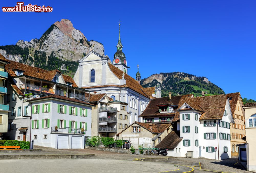 Immagine Uno scorcio di Schwyz la città che ha dato il nome alla Svizzera