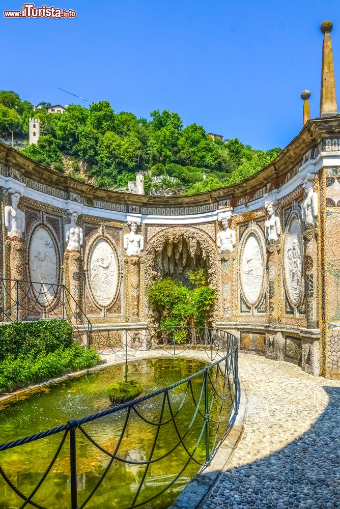 Immagine Uno scorcio di Villa D'Este a Cernobbio, lago di Como (Lombardia). Questa bella dimora signorile è circondata da un parco di 25 acri.