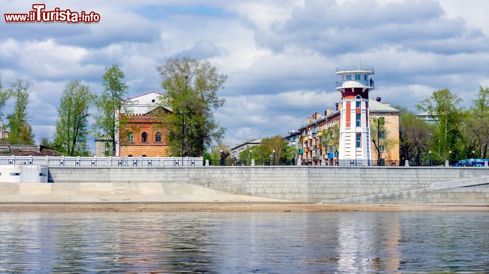 Immagine Uno scorcio panoramico della cittadina russa di Blagoveshchensk vista dalla Cina.