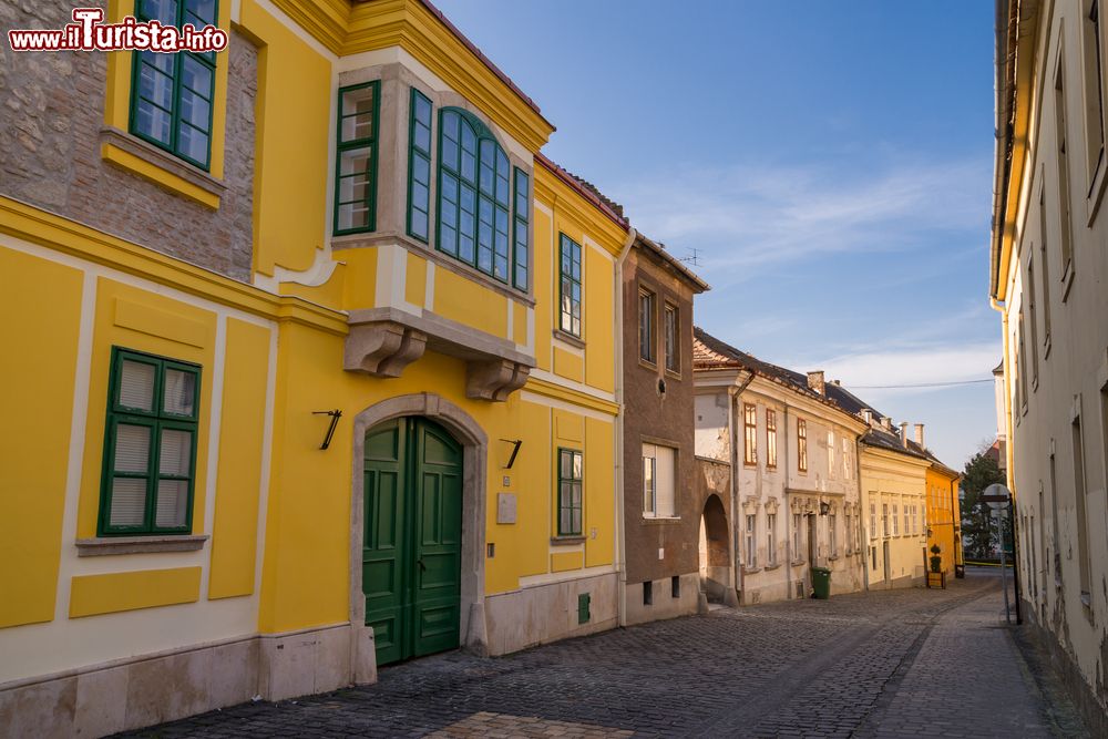 Immagine Uno scorcio panoramico della vecchia città di Szekesfehervar, Ungheria.