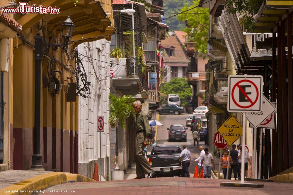 Immagine Uno scorcio panoramico di Casco Viejo, lo storico centro della capitale di Panama, America Centrale - © Rob Crandall / Shutterstock.com