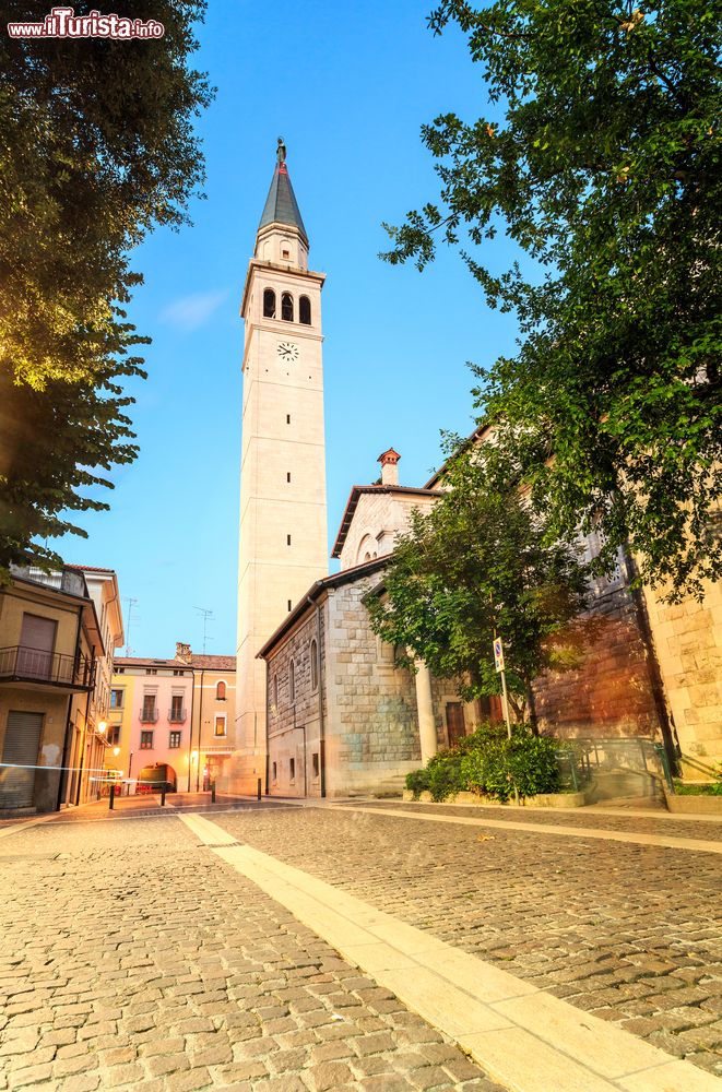 Immagine Uno scorcio serale del centro di Monfalcone, Friuli Venezia Giulia