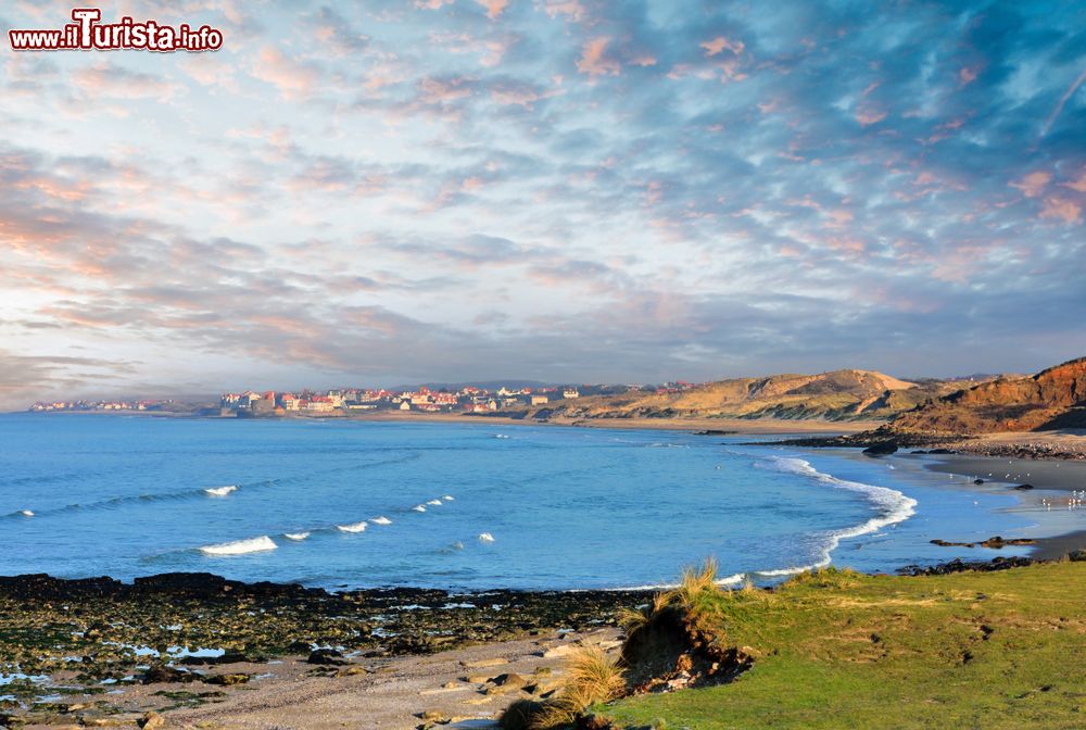 Immagine Uno splendido scorcio di Nord-Passo di Calais, Francia. Questo territorio è famoso anche per le sue città d'arte e i numerosi luoghi d'interesse storico oltre che per le eleganti stazioni balneari e le spiagge di sabbia fine.