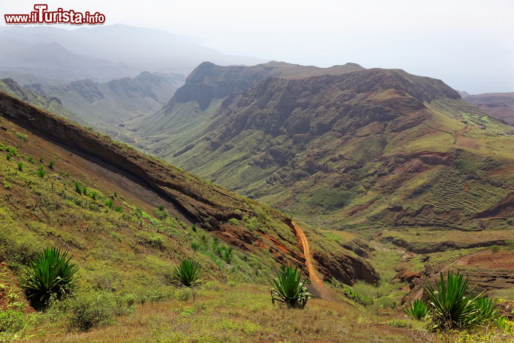 Immagine Le vallate verdi dell'isola di São Nicolau a Capo Verde sono ottime per compiere escursioni a piedi.