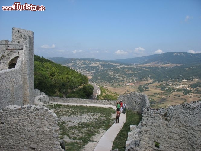 Immagine La Valle Carbonara nel Gargano vista da Monte Sant'Angelo