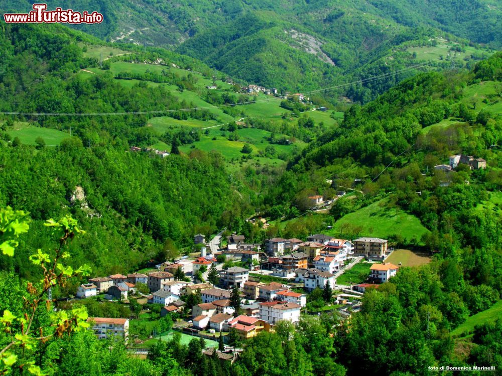 Immagine Valle Castellana è un comune italiano di 969 abitanti della provincia di Teramo, in Abruzzo. Fa parte del Parco nazionale del Gran Sasso e Monti della Laga e della Comunità montana della Laga - Foto di Domenico Marinelli - Opera propria, CC BY-SA 3.0, Collegamento