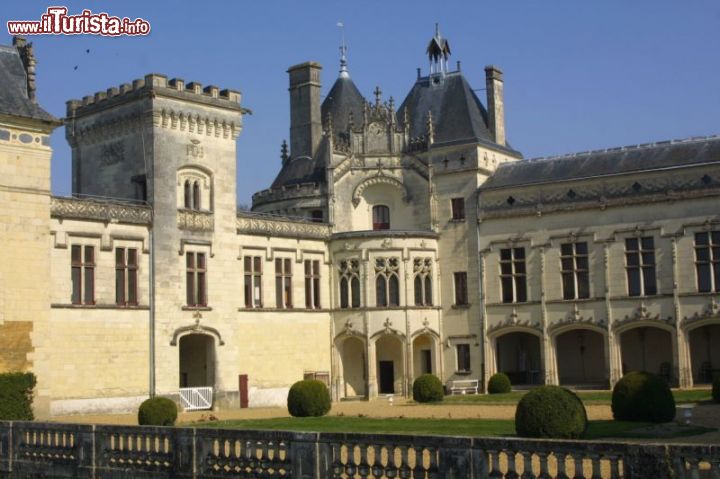 Immagine L'elegante architettura rinascimentale del Chateau de Brézè: siamo lungo la Valle della Loira in Francia - © www.chateaudebreze.com