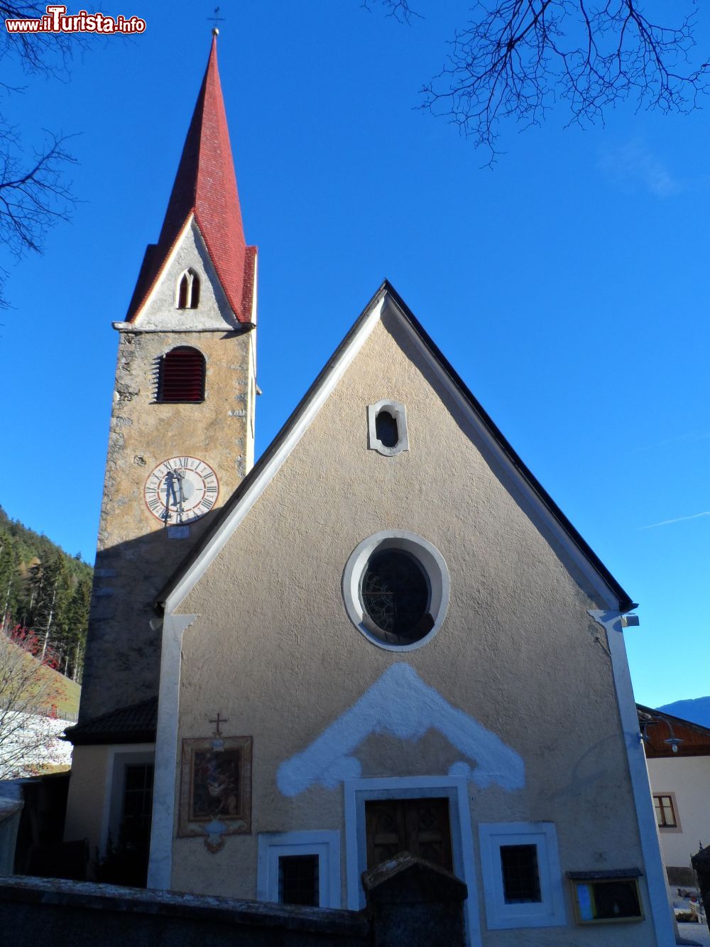 Immagine Varna la Parrocchiale di St. Wolfang in Alto Adige - © Leitzsche, CC0, Wikipedia