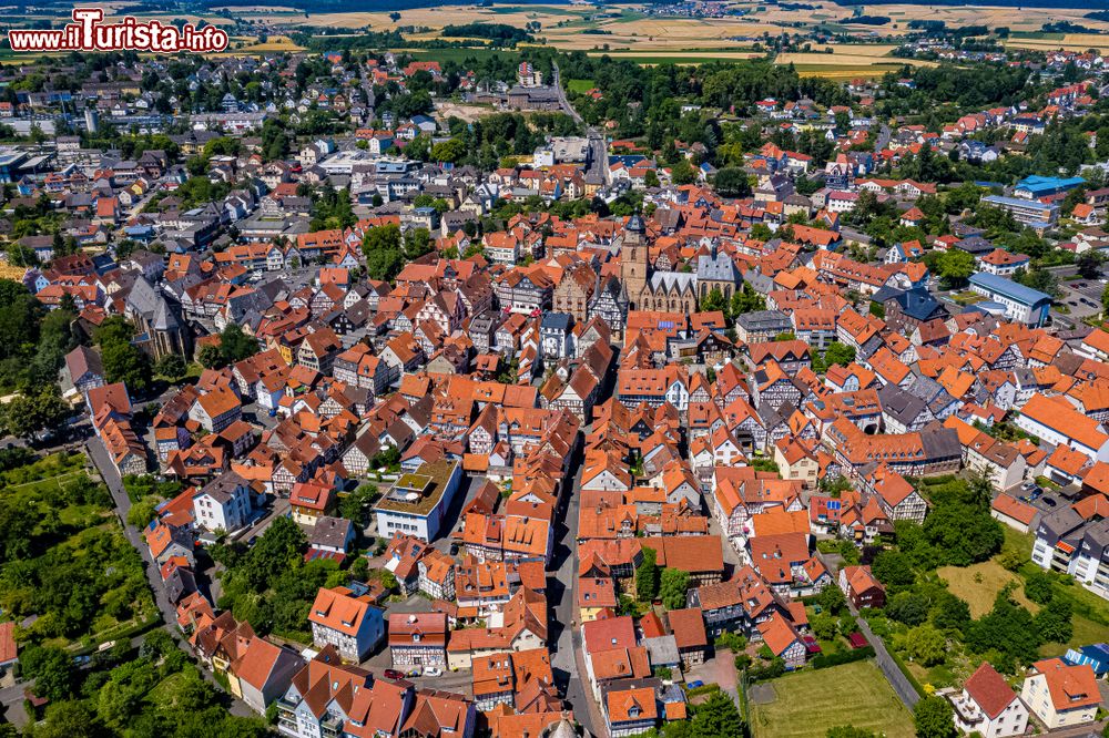 Immagine Veduta aerea del borgo storico di Alsfeld in Germania, sulla Strada delle Fiabe