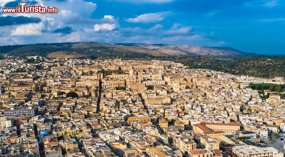 Immagine Veduta aerea del centro storico di Noto, siamo in provincia di Siracusa, in Sicilia