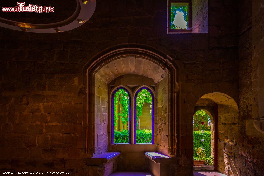 Immagine Veduta dall'interno del Palazzo Reale di Olite, provincia di Navarra (Spagna) - © pixels outloud / Shutterstock.com