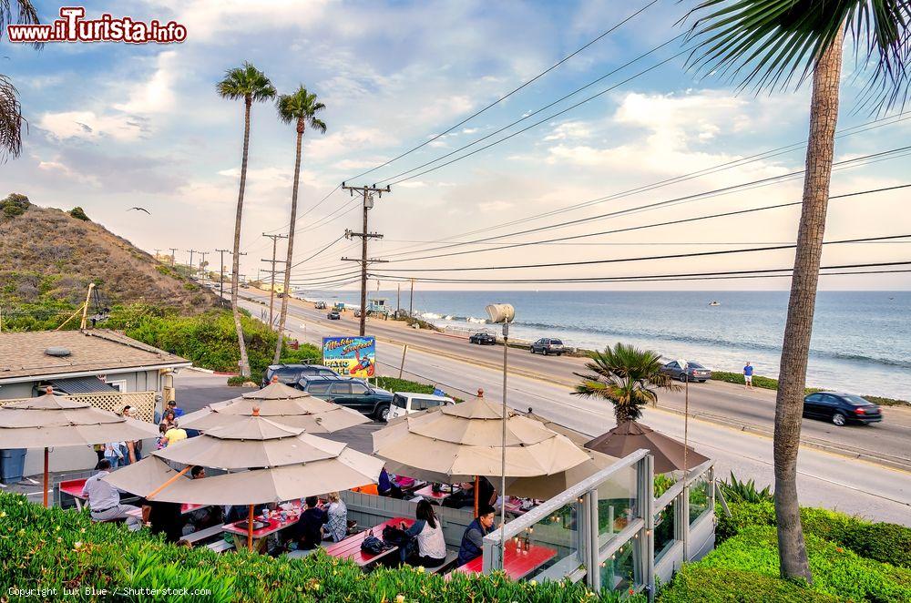 Immagine Veduta del celebre Fish Market all'aperto a Malibu, California, sulla Pacific Coast Highway - © Lux Blue / Shutterstock.com