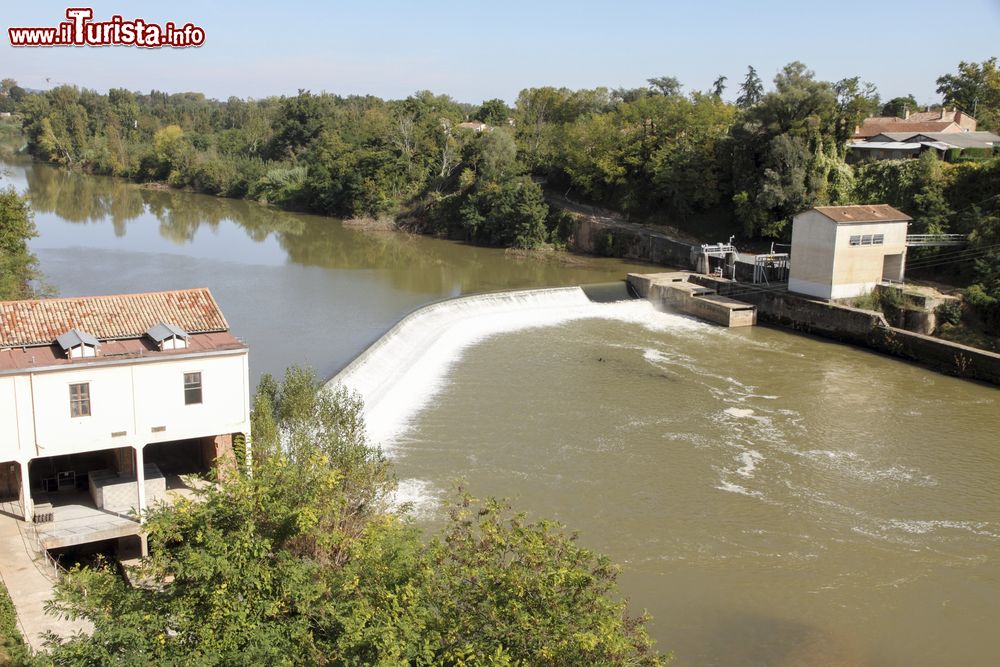 Immagine Veduta del fiume Tarn a Rabastens, Francia: si tratta del maggior affluente della Garonna dopo la Dordogna.