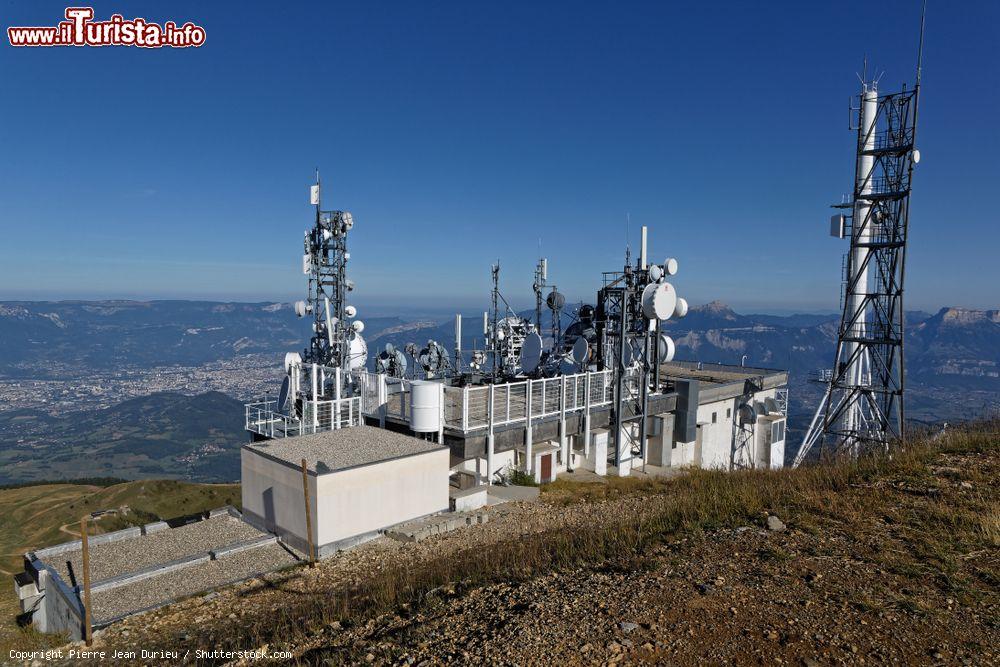 Immagine Veduta della Croix de Chamrousse in cima alla stazione sciistica nei pressi di Grenoble, Francia.
Raggiunge quota 2250 metri di altezza - © Pierre Jean Durieu / Shutterstock.com