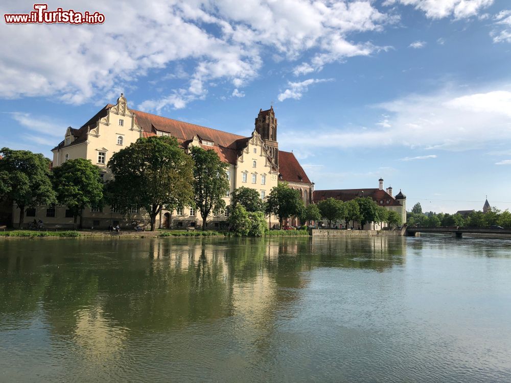 Immagine Veduta della Heilig-Geist-Kirche di Landshut, Germania: la chiesa di Santo Spirito venne costruita fra il 1407 e il 1461.