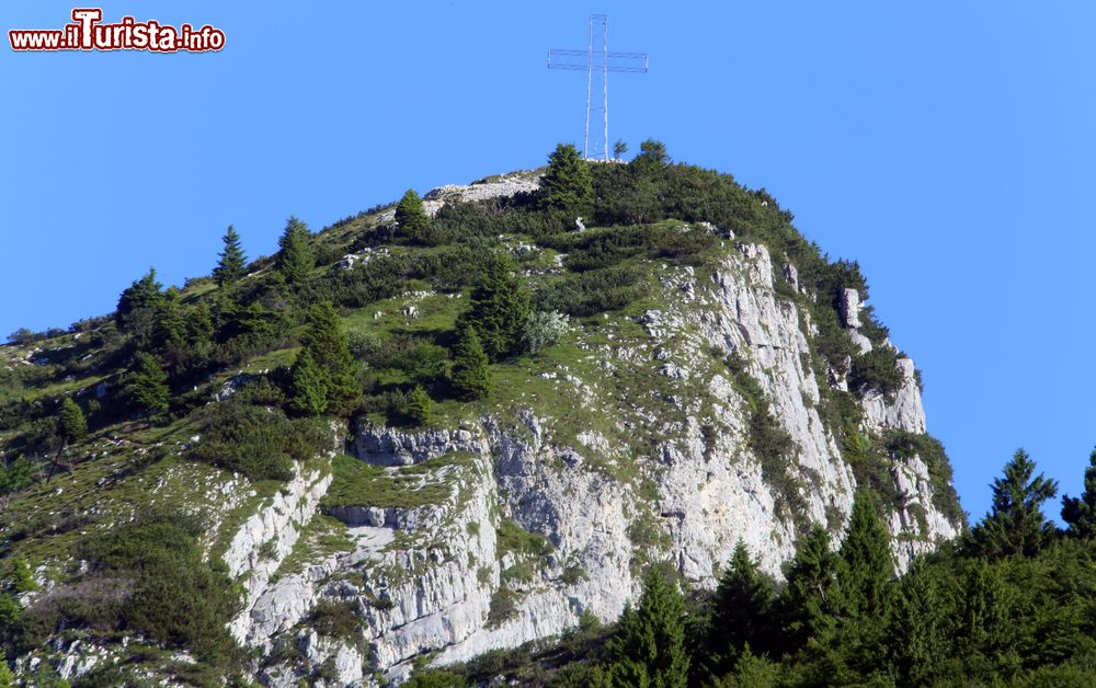 Immagine Veduta delle montagne a Tonezza del Cimone, nord Italia, Veneto.