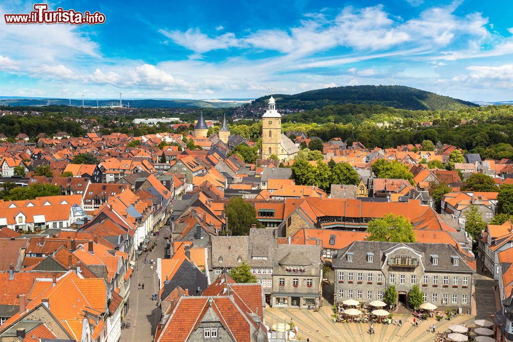 Immagine Veduta panoramica aerea della città di Goslar in estate, Germania.