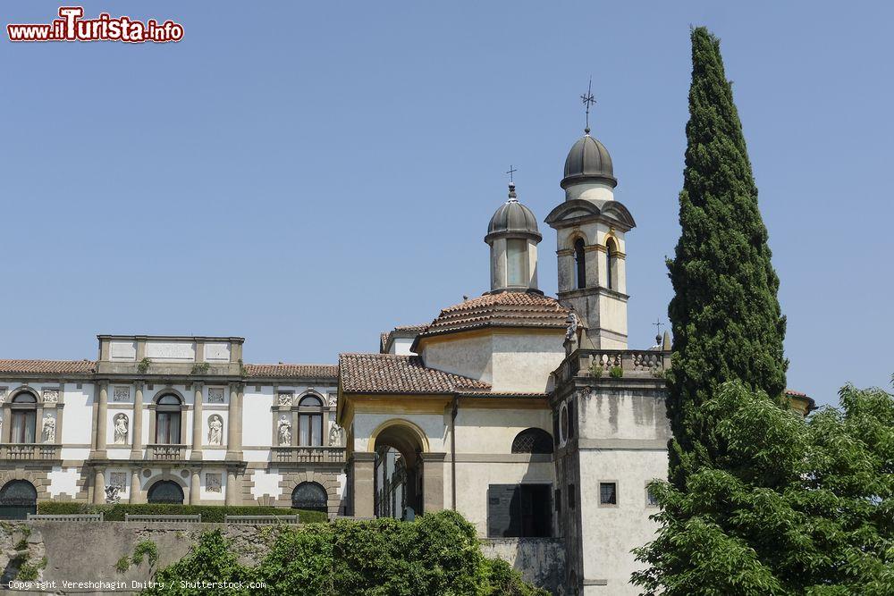 Immagine Veduta panoramica della cattedrale nel cuore di Monselice, Veneto, Italia - © Vereshchagin Dmitry / Shutterstock.com