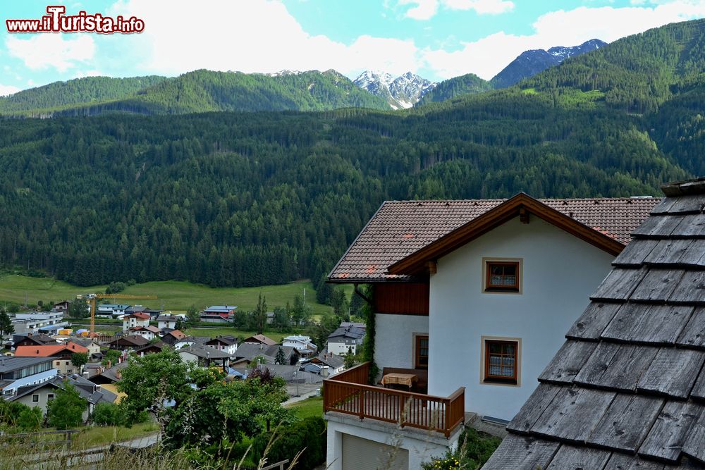 Immagine Veduta sulla cittadina di Sillian, Tirolo: sorge a un'altitudine di 1103 metri sul livello del mare nella Valle Pusteria.