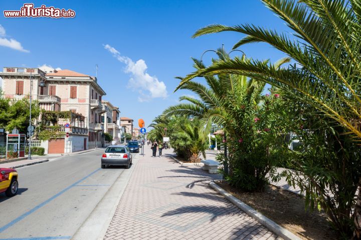 Immagine Veduta verso la spiaggia di San Benedetto del Tronto, Marche - © 281436305 / Shutterstock.com