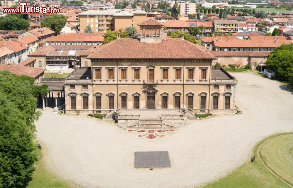 Immagine Villa Bagatti Valsecchi  una delle attrazioni di Varedo in Brianza, provincia di Monza