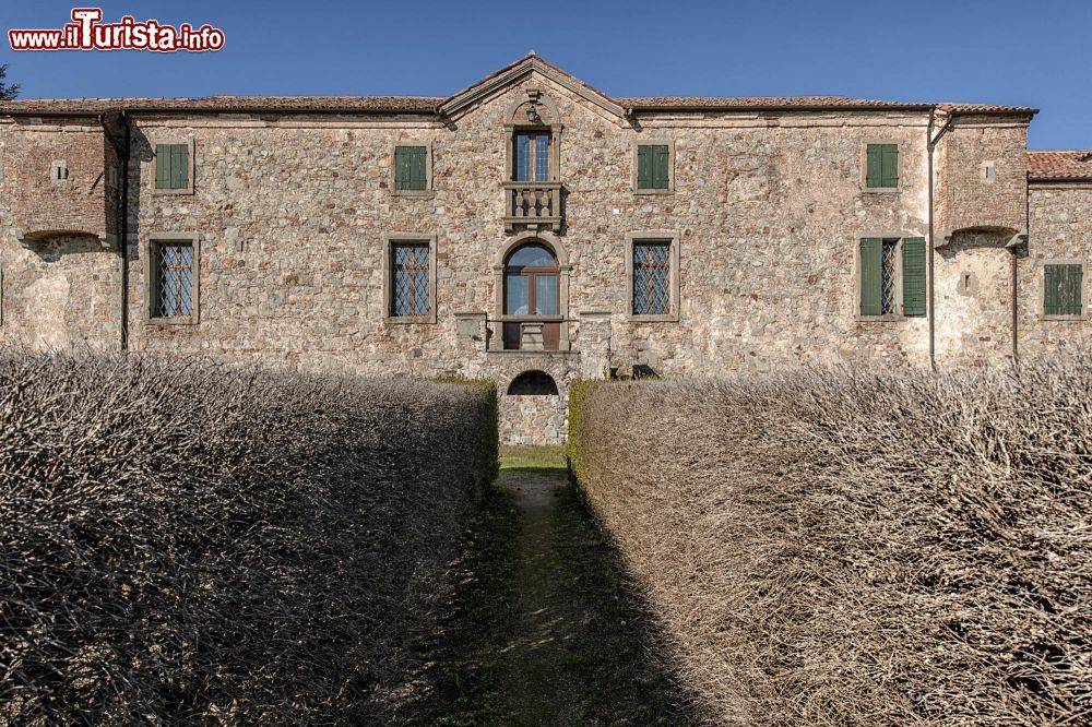 Immagine La famosa Villa Beatrice d'Este a Baone, Colli Euganei (Veneto) - © www.visitabanomontegrotto.com