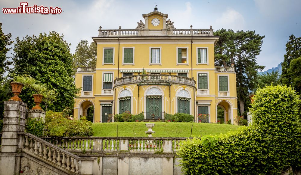 Immagine Villa Margherita è una delle ville storiche più belle e famose del Lago di Como. Si trova a Griante, in Lombardia.