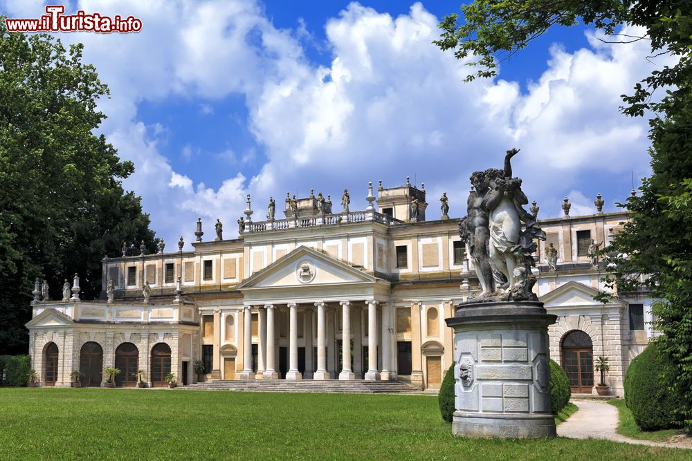 Immagine La magnifica Villa Pisani a Stra, siamo sulla Rivera del Brenta, in Veneto