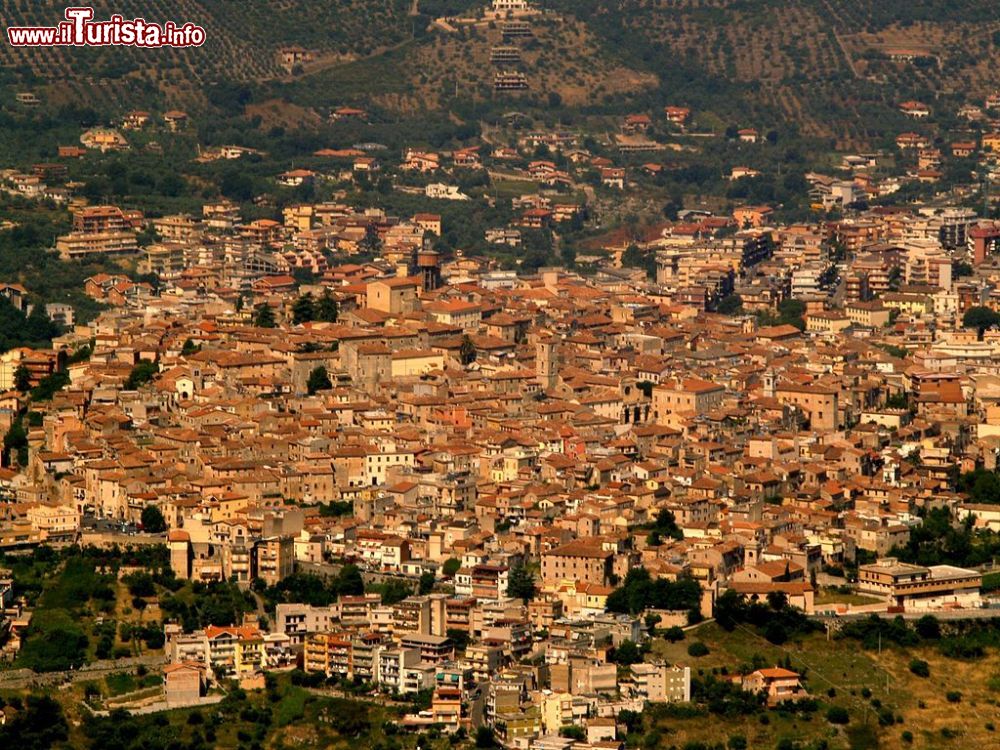 Immagine Visa aerea di Priverno in provincia di Latina nel Lazio - © pietro scerrato, CC BY 3.0, Wikipedia