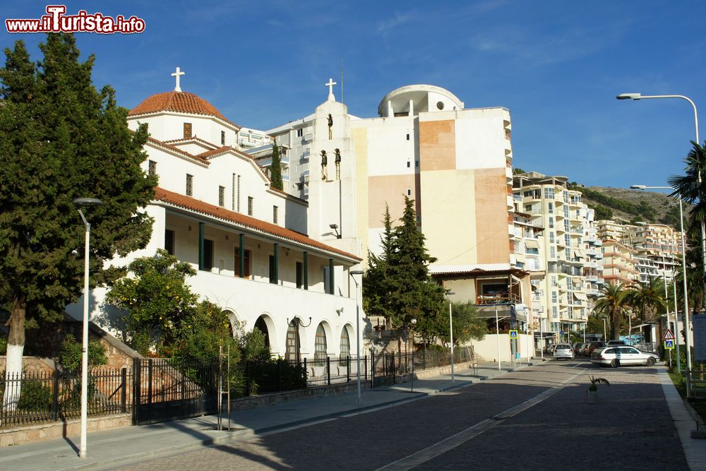 Immagine Visita al cenro storico di Saranda, Albania del sud