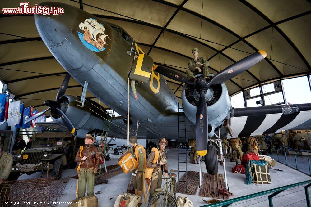 Immagine Visita al museo sullo sbarco in Normandia a Sainte-Mere-Eglise  - © Jacek Bakutis / Shutterstock.com