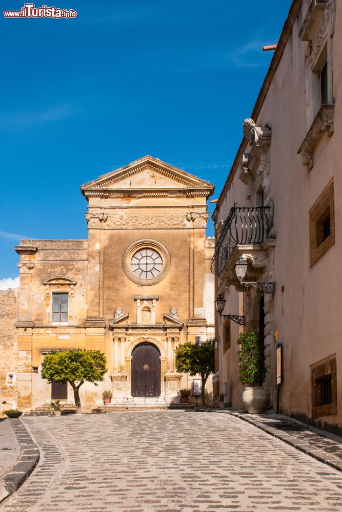 Immagine Visita del centro del villaggio di Sambuca di Sicilia, provincia di Agrigento