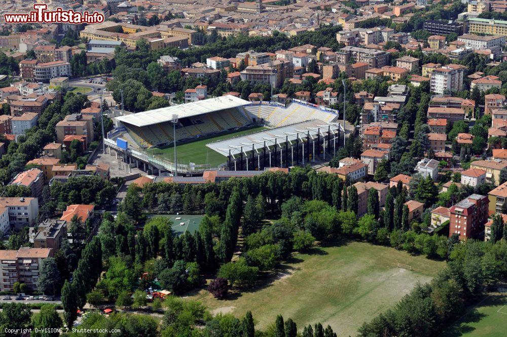 Immagine Vista aerea dello stadio Ennio Tardini a Parma - © D-VISIONS / Shutterstock.com