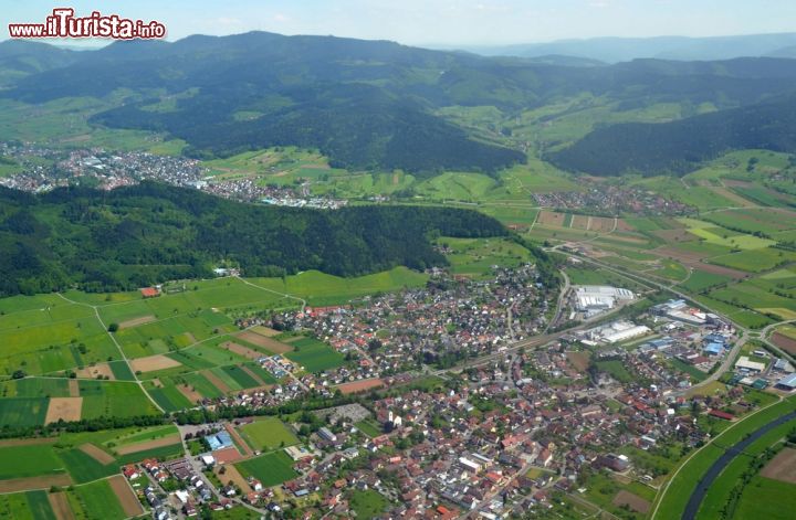 Immagine Vista aerea di Biberach, la cittadina del Baden-Wurttemberg nel sud della Germania - © SF photo / Shutterstock.com