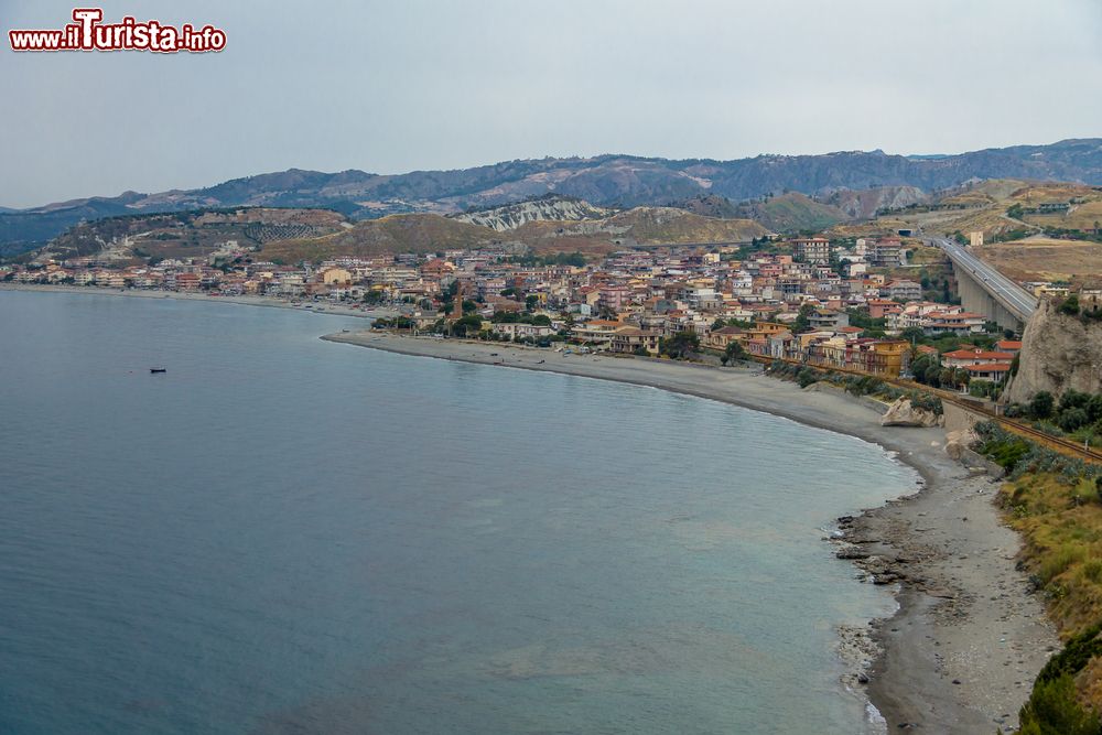 Immagine Vista aerea di  Bova Marina in Calabria, costa Ionica