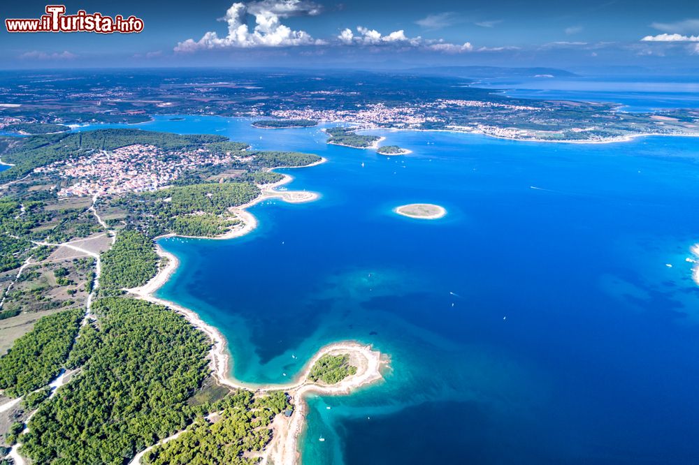Immagine Vista aerea di Premantura e capo Kamenjak in Istria, siamo sulla costa adriatica