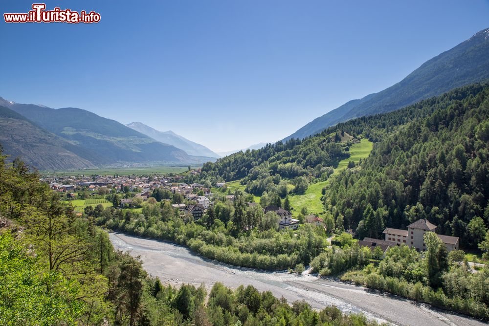 Immagine Vista aerea di Prato allo Stelvio in Alto Adige, Val Venosta