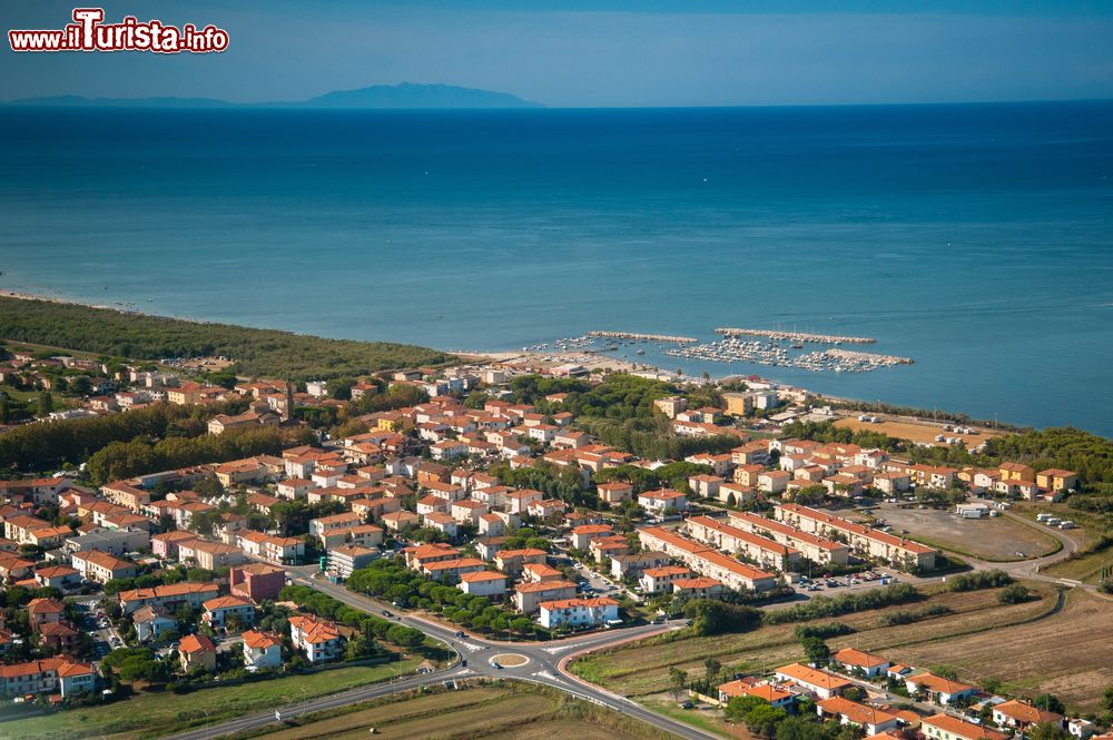 Immagine Vista aerea di Vada, Toscana.