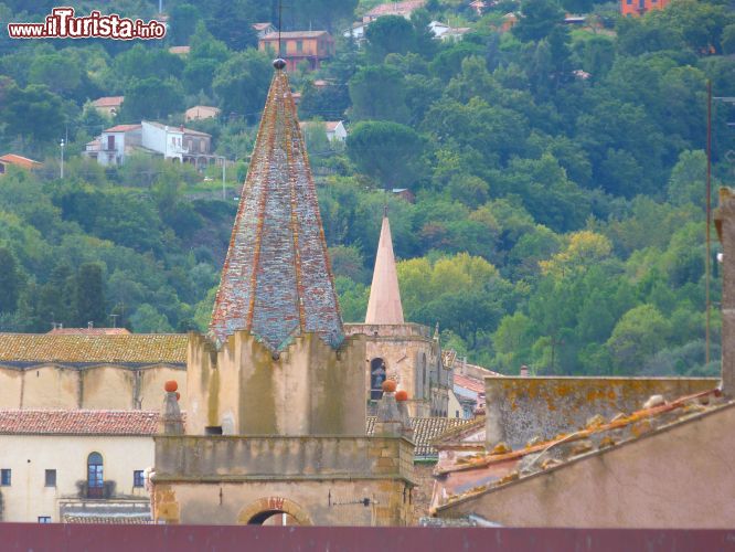 Immagine La vista del campanile della chiesa Matrice vecchia a Castelbuono - © Monica Mereu