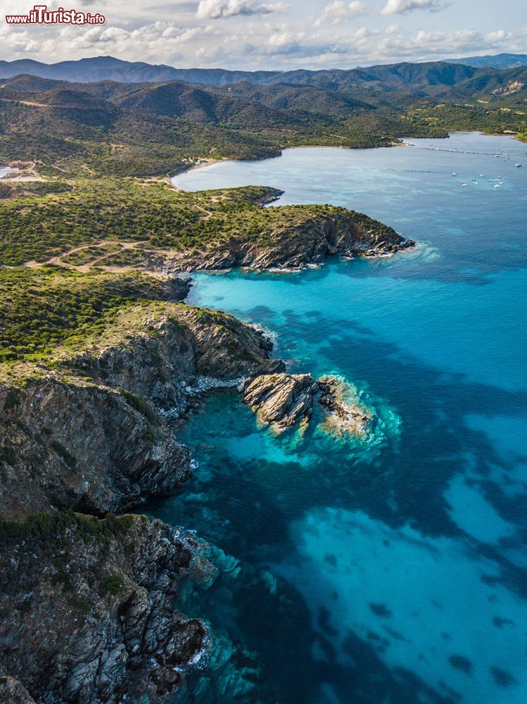 Immagine Vista con drone della costa di Capo Malfatano vicino a Teulada, sud Sardegna