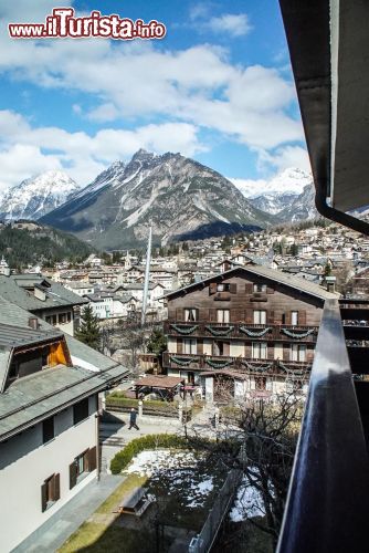 Immagine Vista  panoramica di Bormio, dalla camera dell'Hotel Genzianella - © Michela Garosi / The Travelover