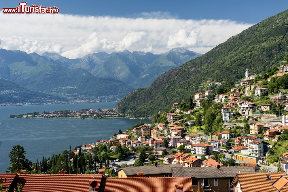 Immagine Vista panoramica del borgo di Bellano e il Lago di Como, Lombardia