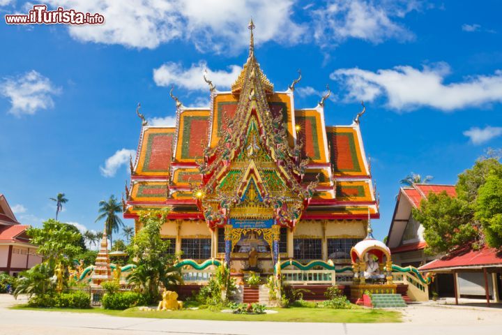 Immagine Wat Plai Laem il famoso tempio di Koh samui isola della Thailandia - © skynetphoto / Shutterstock.com