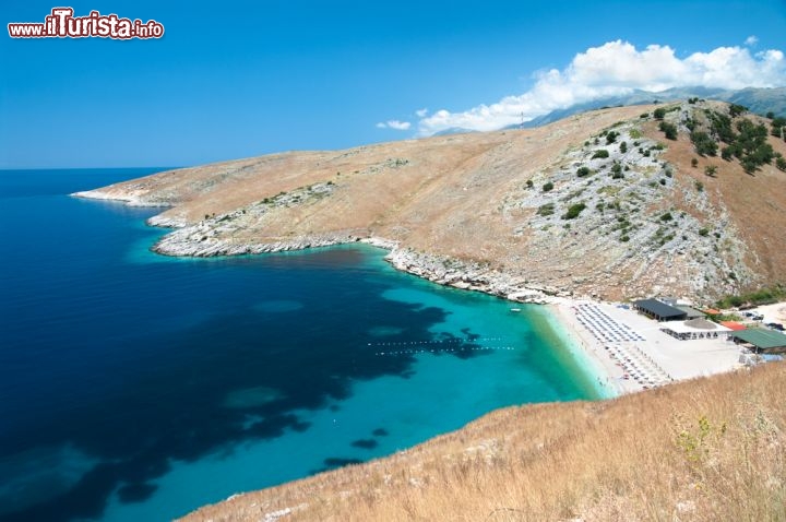 Immagine Costa vicino a Himare Albania - © ollirg / Shutterstock.com