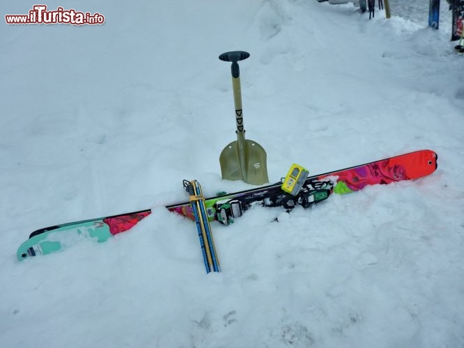Immagine Kit indispensabile per il fuori pista nella valle dello Stubai, Tirolo, Austria.