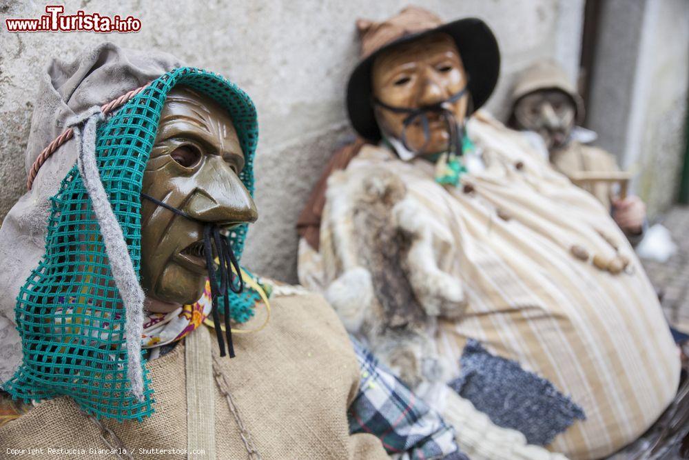 Immagine Alcune maschere tipiche del carnevale di Schignano in Lombardia - © Restuccia Giancarlo / Shutterstock.com