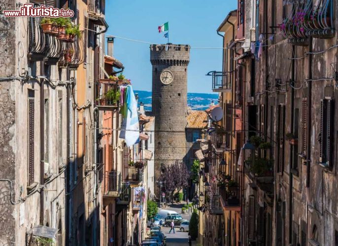 Immagine Il borgo di Bagnaia si trova sull'antica via Francigena, nella Tuscia. Siamo in provincia di Viterbo (Lazio).