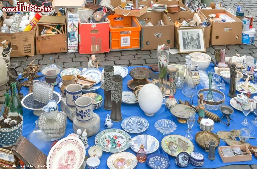 Immagine Fano, Marche: la Fiera-Mercato dell’Antiquariato - © Radiokafka / Shutterstock.com